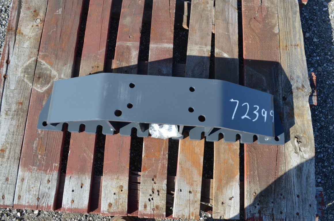 Kubota 34" front weight block, (M9126) - Image 6