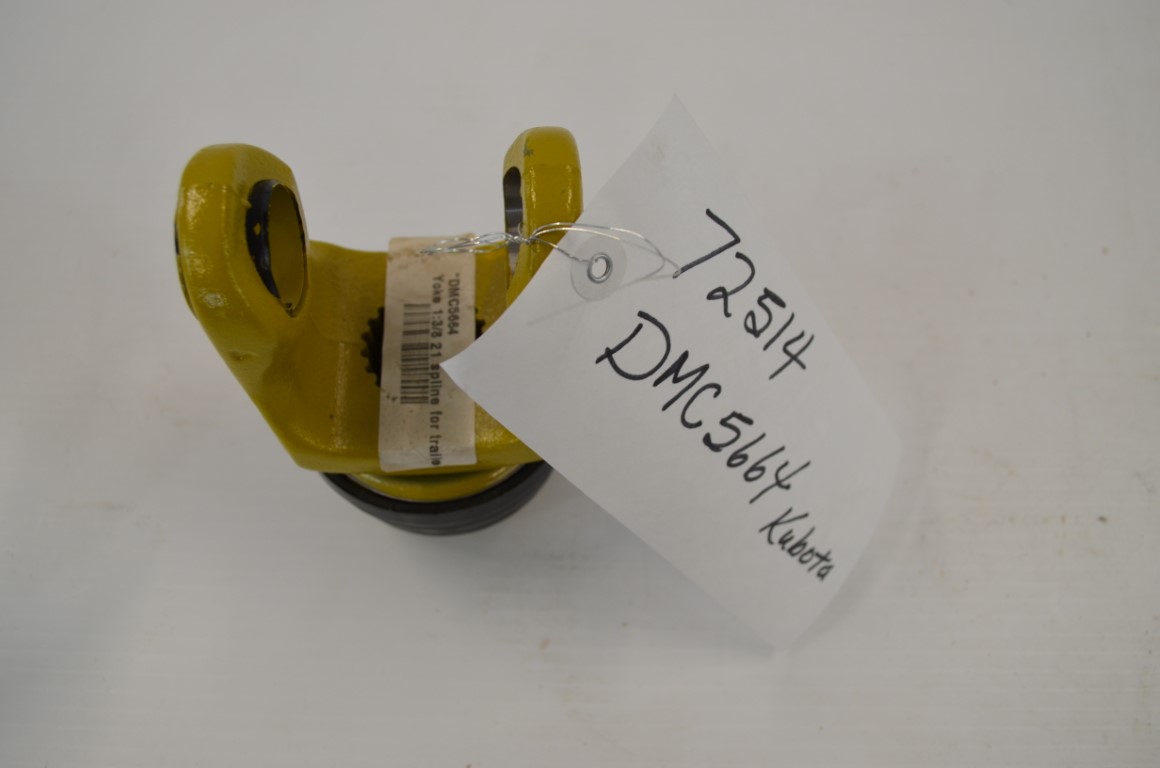 一 Kubota 1 3/8, 21 spline pto yoke, part number DMC5664 - Image 3