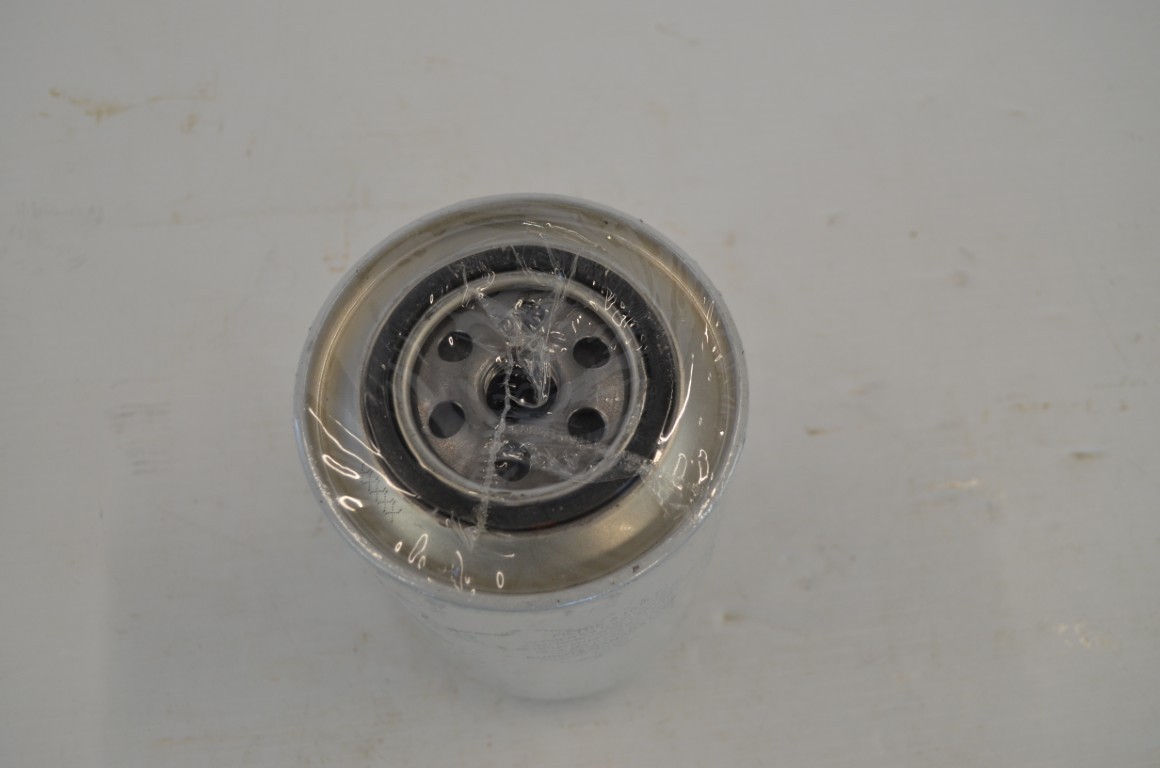 一 Kubota 70000-57500 oil filter - Image 4