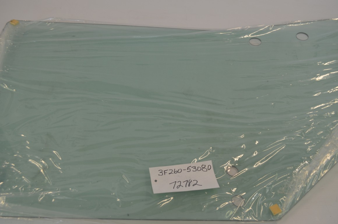 一 Kubota 3F260-53080 LH door glass, to fit M-100, M110DTC, M126XDTC, M105, M125, etc - Image 7