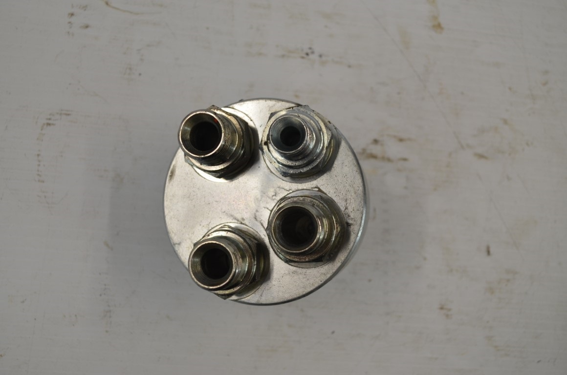 Quicke tilt block take off, part number 60104282 - Image 3