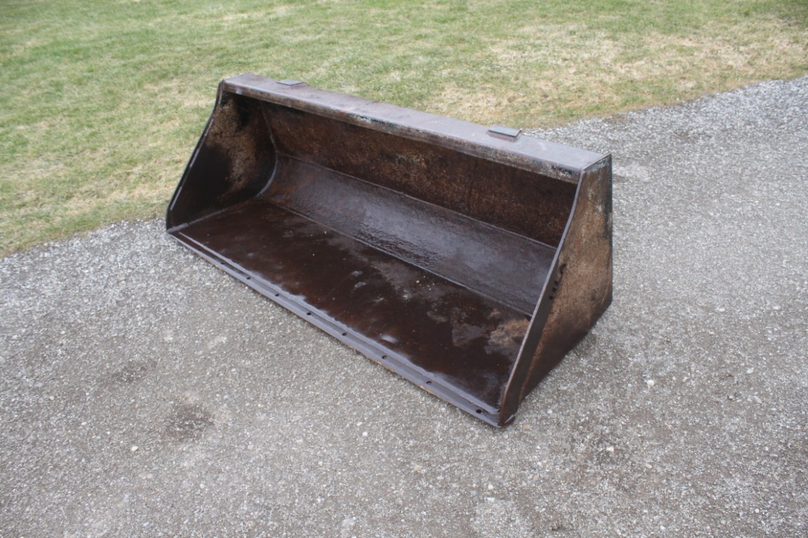 HLA 6.5' material bucket, euro coupler - Image 4