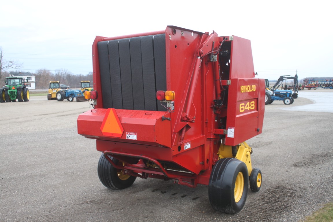 New Holland 648 round baler, Silage special, net wrap, wide pickup - Image 6