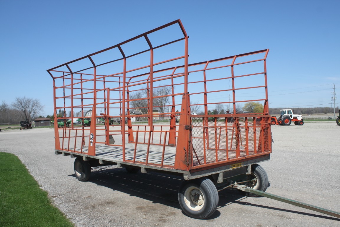 Meyers 18' bale thrower wagon, steel sides, flared top - Image 3