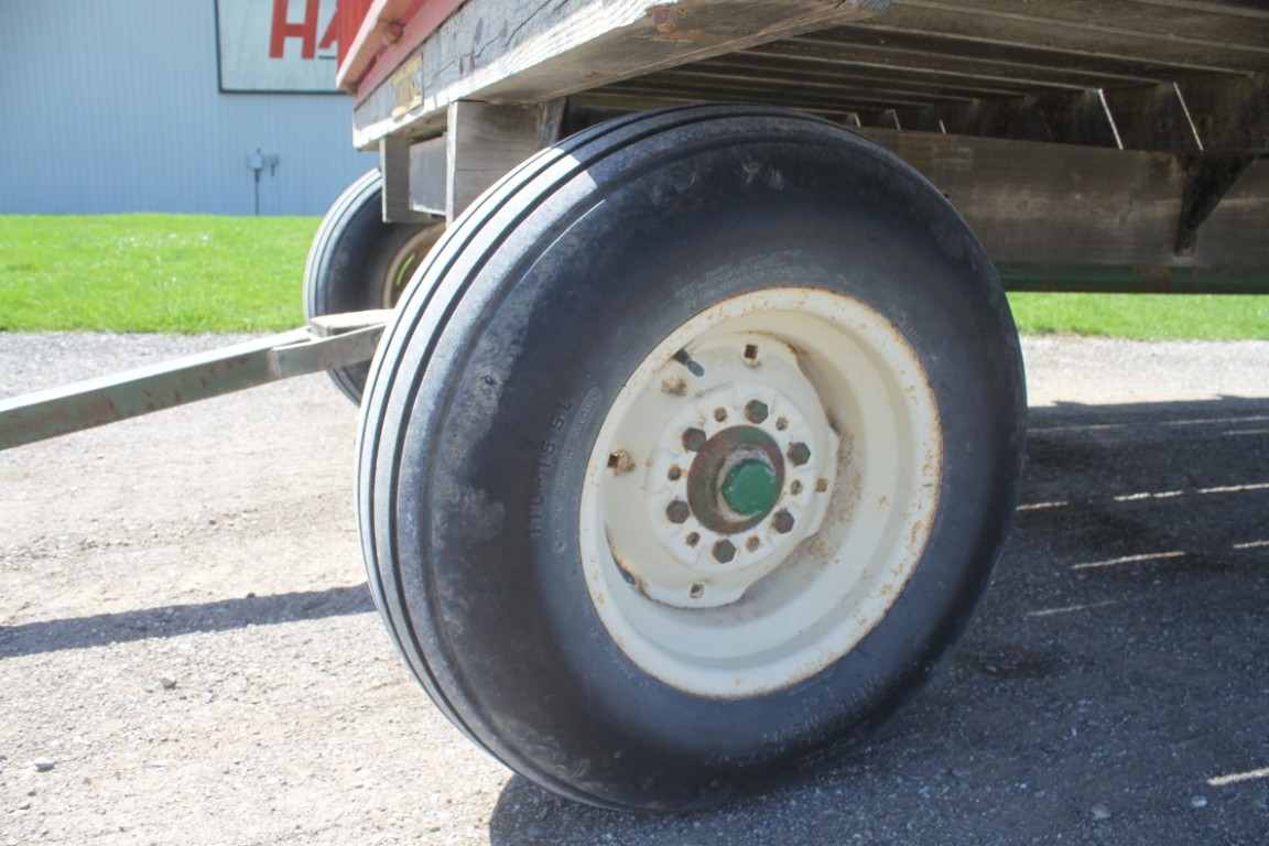 Meyers 18' bale thrower wagon, steel sides, flared top - Image 11