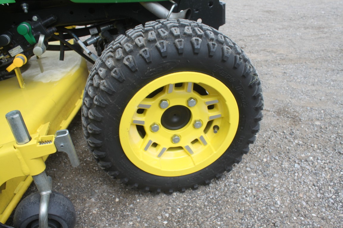 JD X758 4wd, diesel lawnmower, 60" drive over deck - Image 13