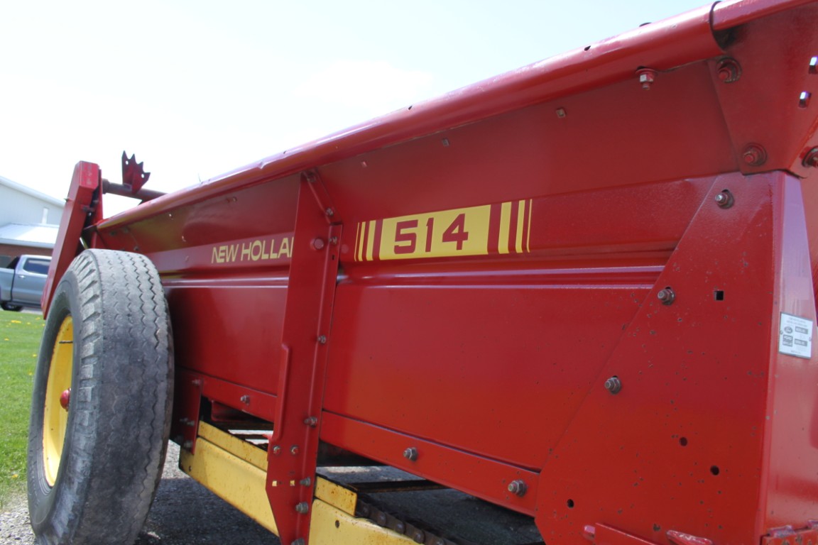 New Holland 514 manure spreader, top beater, very nice - Image 12