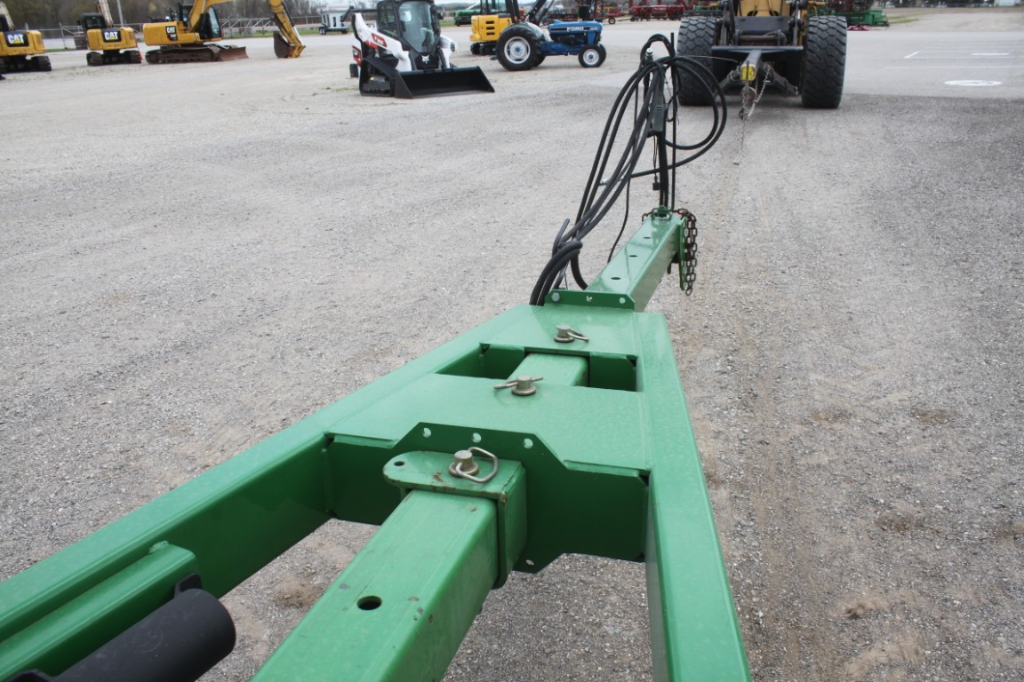 Unverferth 1225 35' rolling harrow, double basket, buster bar, gauge wheels - Image 12