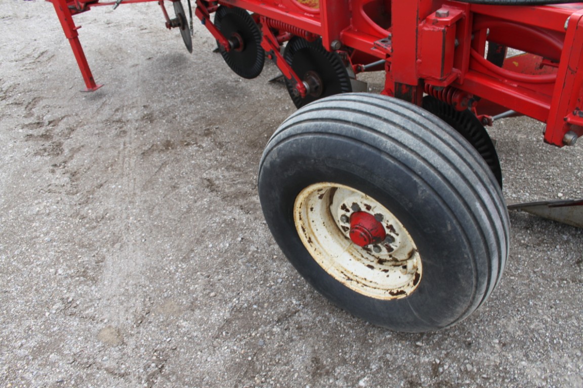 Kongskilde 300 4 furrow plow, semi mount, auto reset - Image 7