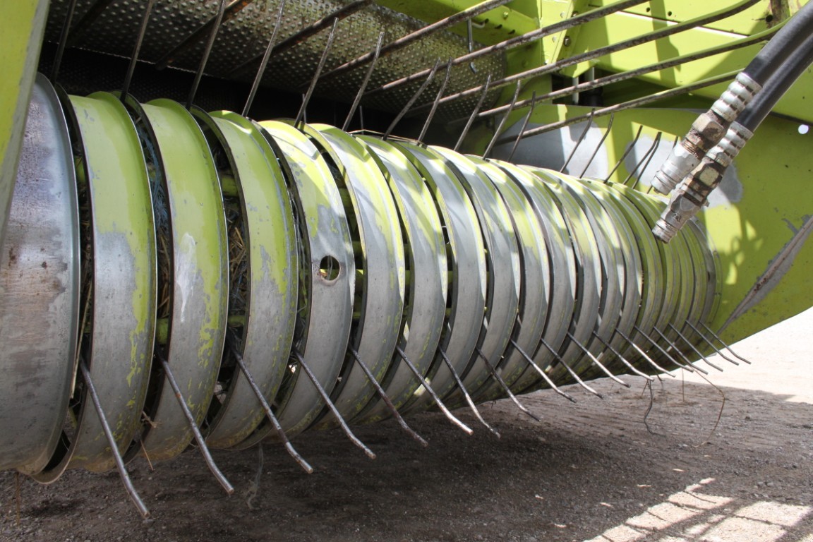Claas 44S Rollant round baler, twine, one owner - Image 12