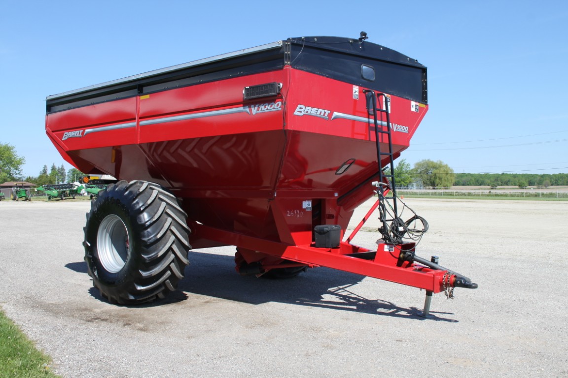 Brent V1000 grain cart, tarp, hyd deflector, scale kit w/ cart mounted display, cameras, 900/60R32 - Image 4