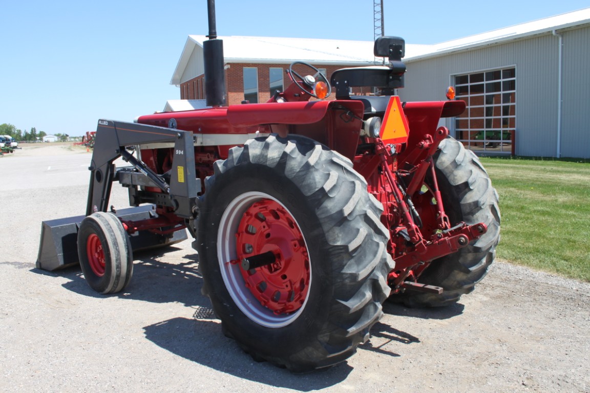 Int 856 2wd tractor, diesel, Allied 594 loader - Image 8