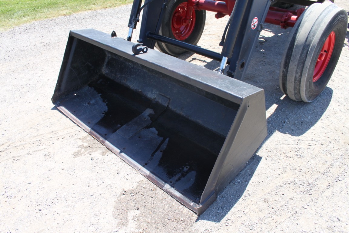 Int 856 2wd tractor, diesel, Allied 594 loader - Image 15