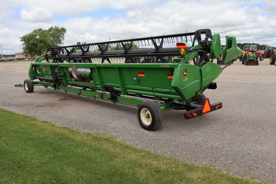 JD 630F 30' flex head, low dam - Image 4