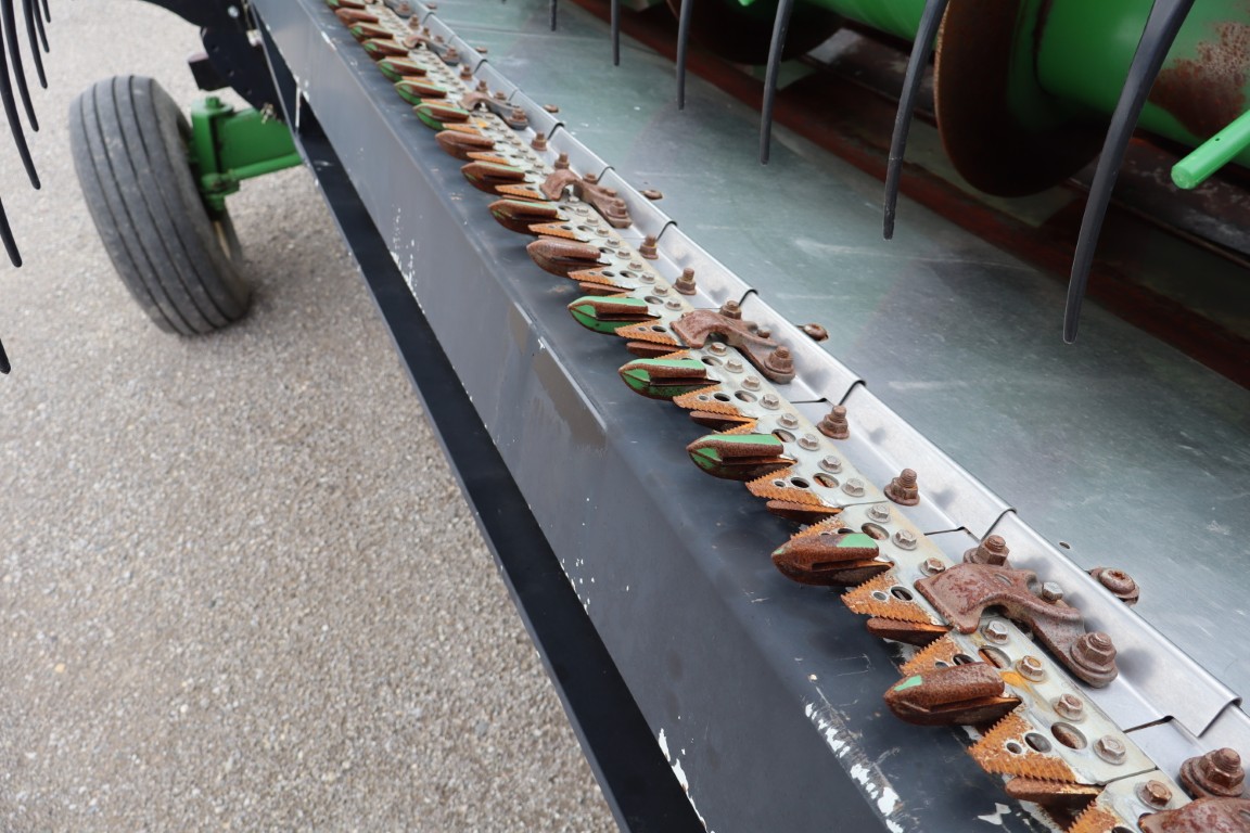 JD 630F 30' flex head, low dam - Image 11