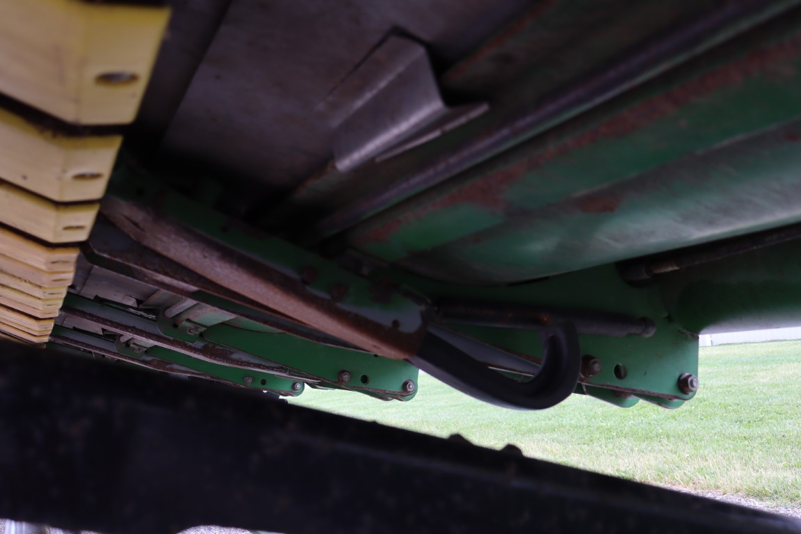 JD 630F 30' flex head, low dam - Image 13
