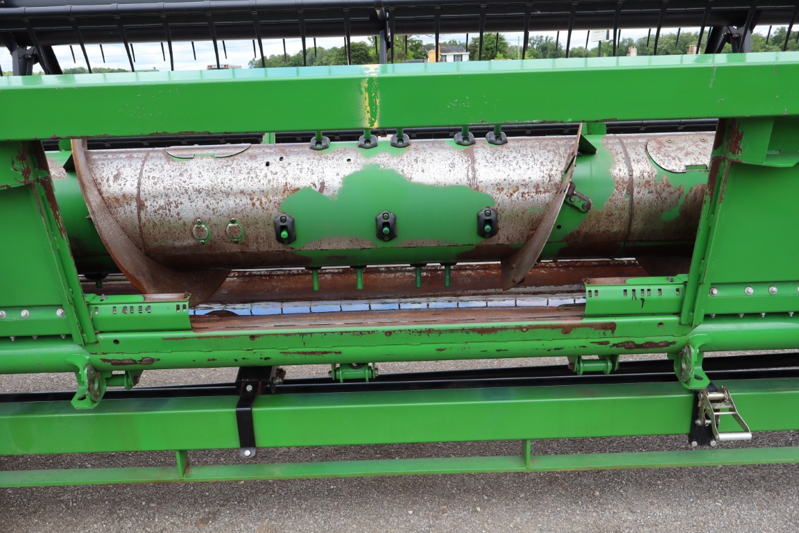 JD 630F 30' flex head, low dam - Image 17