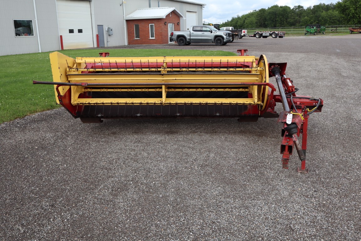 New Holland 488 9' haybine, rubber conditioning rolls, local one owner - Image 3