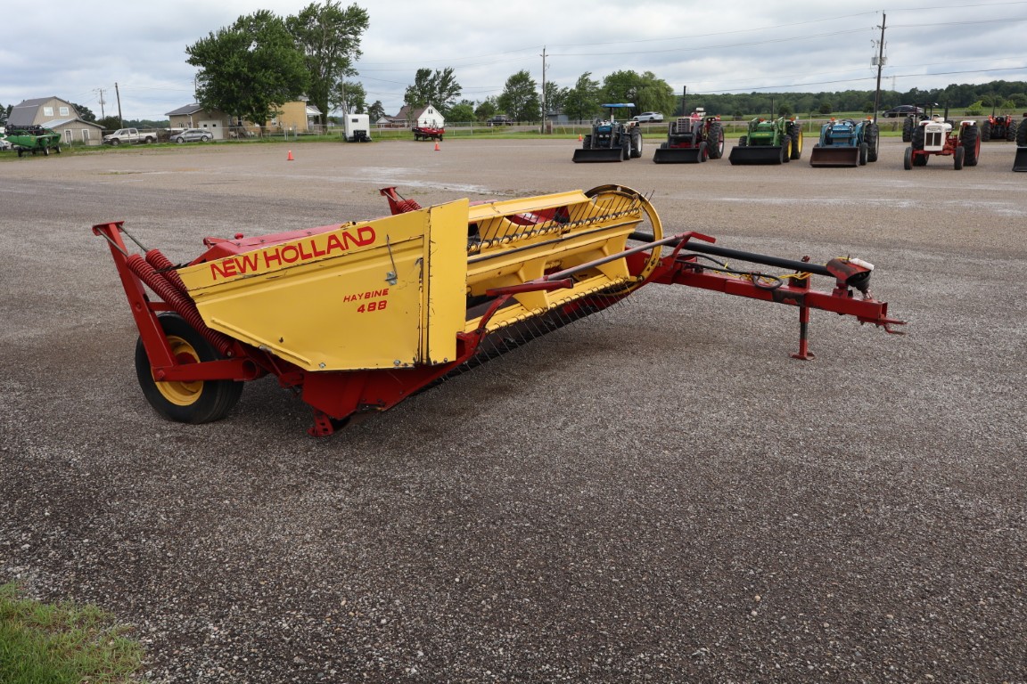 New Holland 488 9' haybine, rubber conditioning rolls, local one owner - Image 4