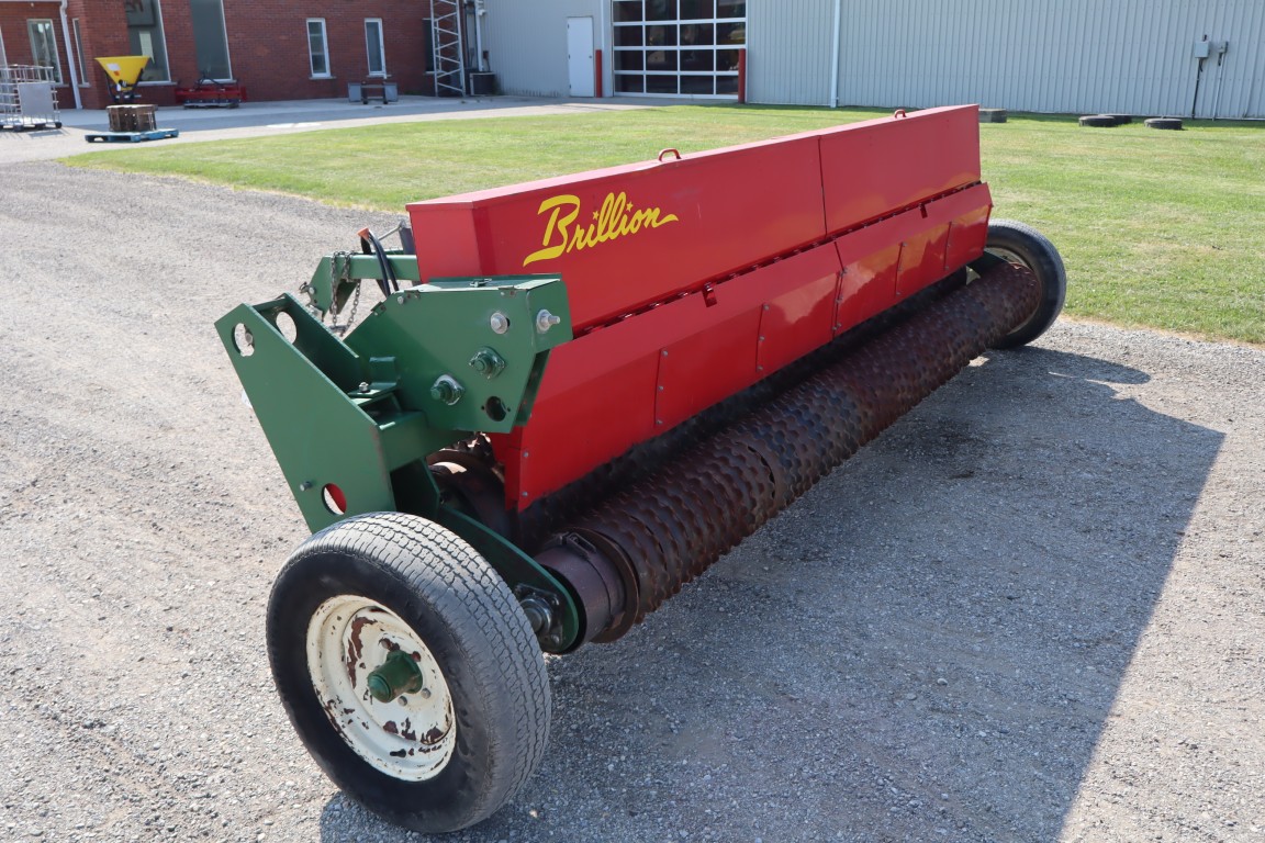 Brillion SS-12 12' grass seeder, hydraulic lift, 572 acres, local trade - Image 7