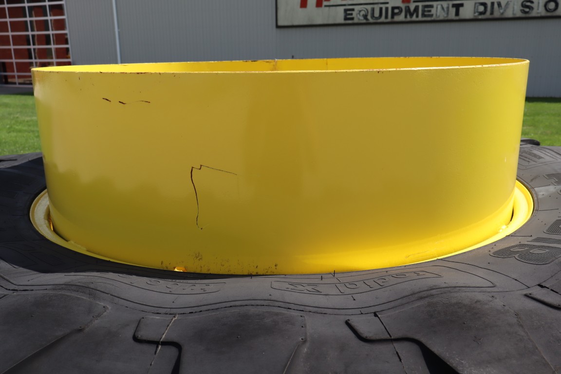 Michelin pair of 18.4R38 snap-on duals - Image 3