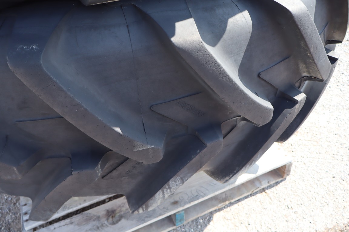 Michelin pair of 18.4R38 snap-on duals - Image 5