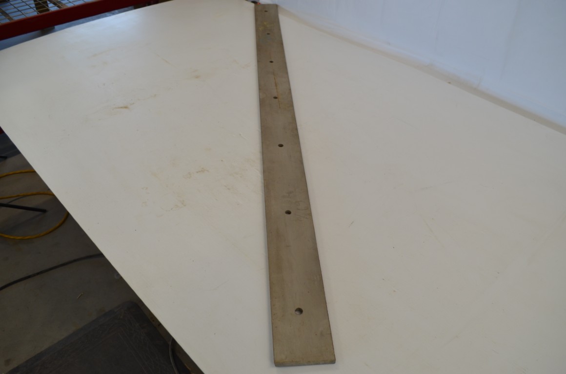 一 Pronovost 4"x67"x1/2" cutting edge, 7 holes, 140-15001 - Image 3