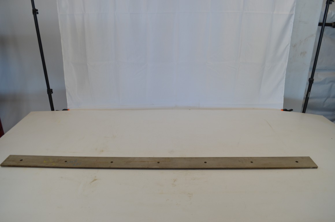 一 Pronovost 4"x67"x1/2" cutting edge, 7 holes, 140-15001 - Image 4