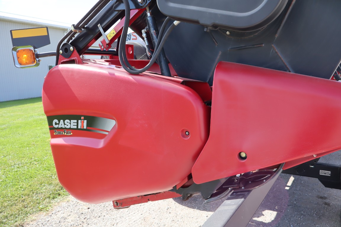 Case/Int 3020 30' flex head. AWS air reel, flagship hook-up, full figer auger, 3" knife - Image 16