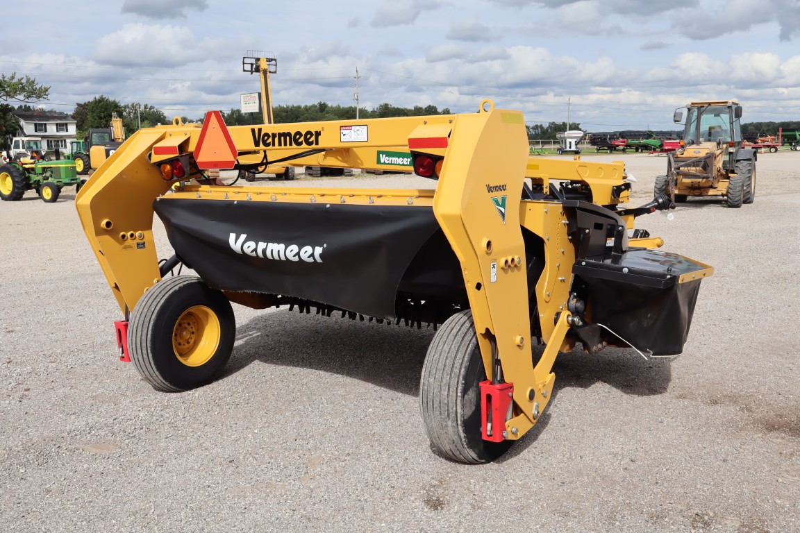 Vermeer MC3300 10' discbine, impeller, swivel hitch, low acres - Image 5