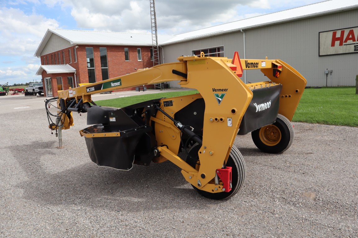 Vermeer MC3300 10' discbine, impeller, swivel hitch, low acres - Image 7