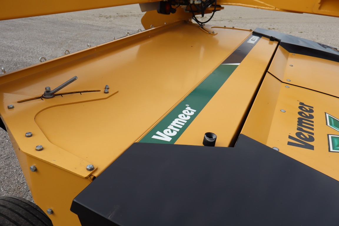 Vermeer MC3300 10' discbine, impeller, swivel hitch, low acres - Image 12