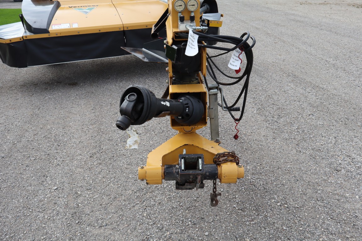 Vermeer MC3300 10' discbine, impeller, swivel hitch, low acres - Image 14