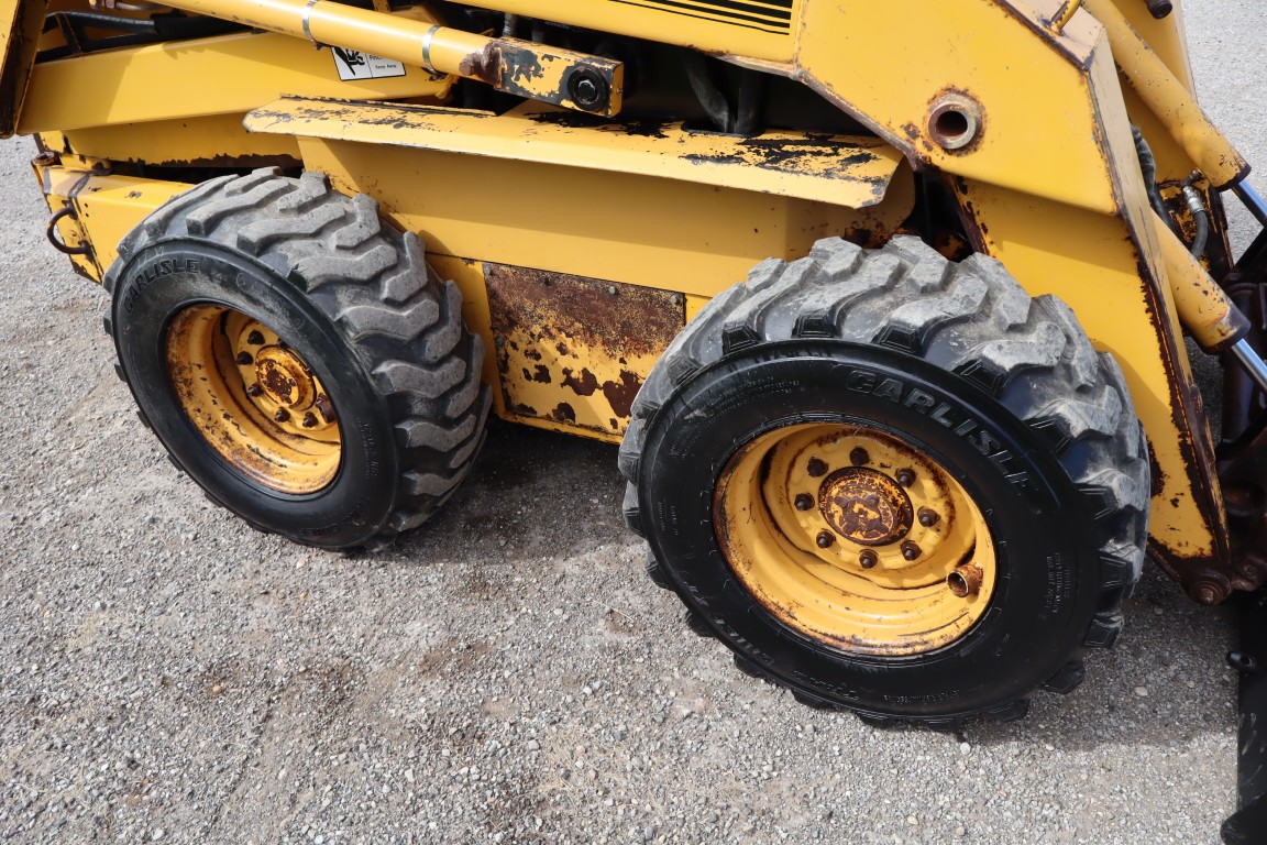 JD 8875 skidsteer, rops diesel - Image 11