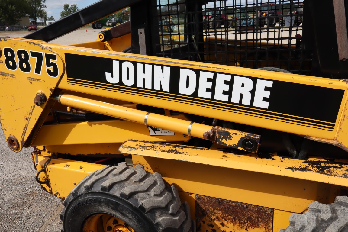 JD 8875 skidsteer, rops diesel - Image 12