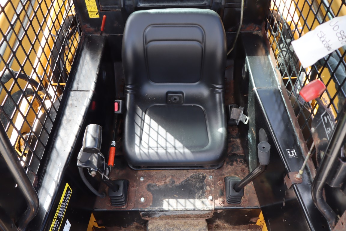 JD 8875 skidsteer, rops diesel - Image 16
